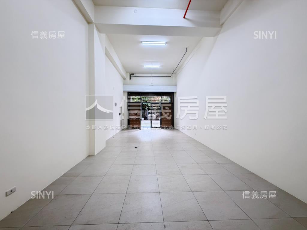 洄東海美挑高金店面房屋室內格局與周邊環境