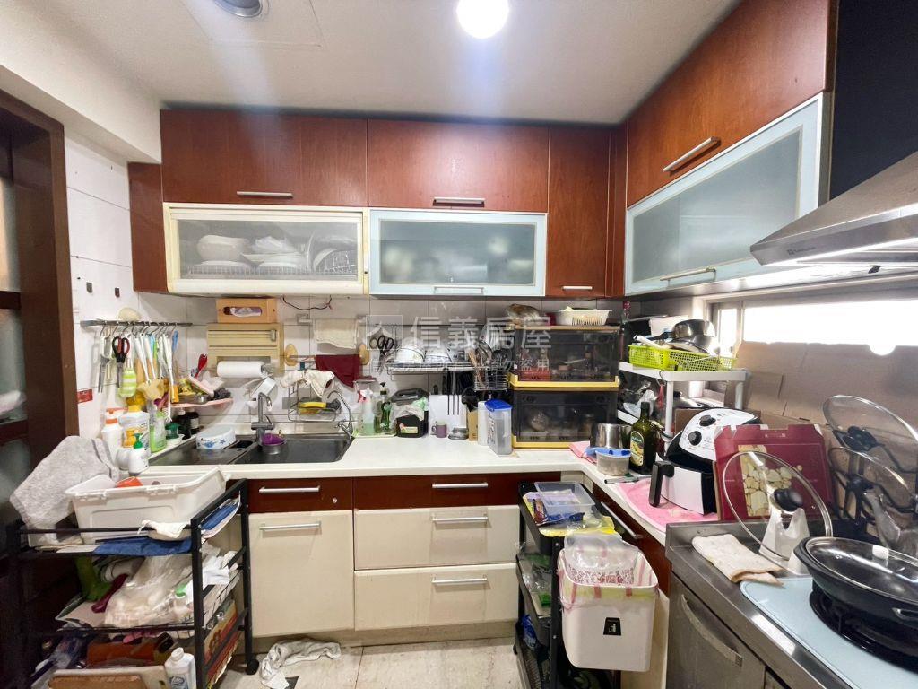 大來賞‧大器四房車位房屋室內格局與周邊環境