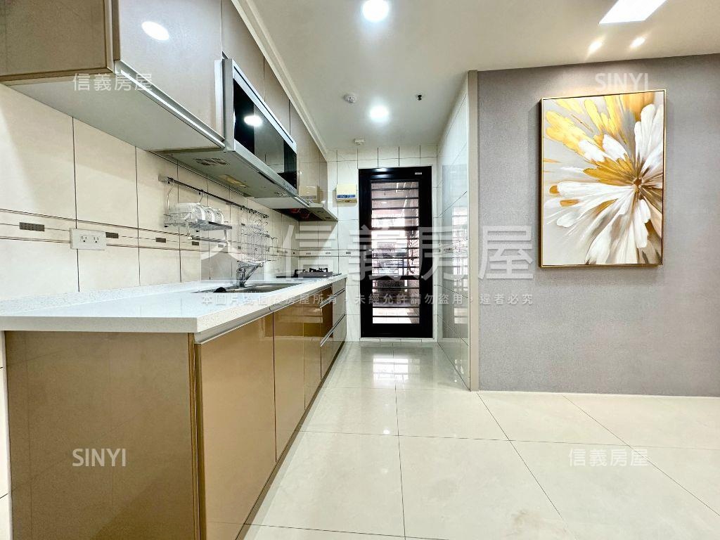 農十六精美三房平車房屋室內格局與周邊環境