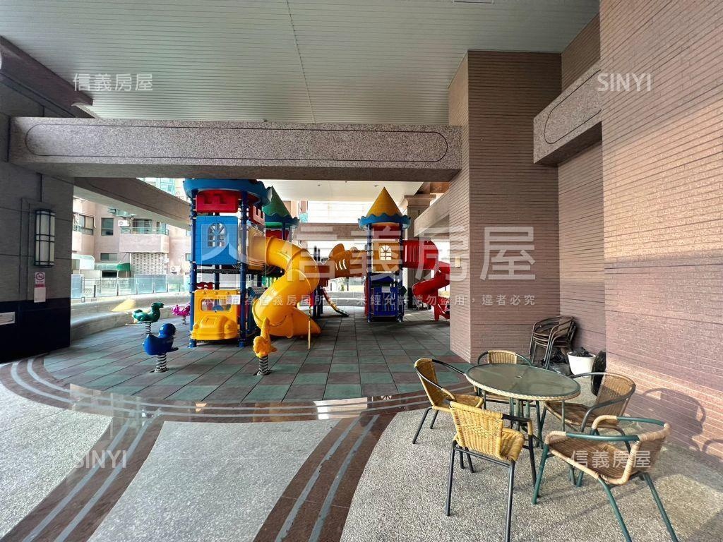 農十六精美三房平車房屋室內格局與周邊環境