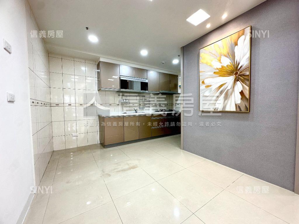 農十六精美三房平車房屋室內格局與周邊環境