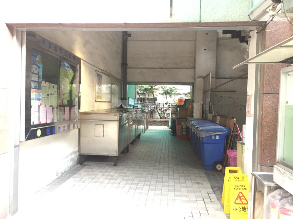 稀有新泰米蘭【露台】房屋室內格局與周邊環境