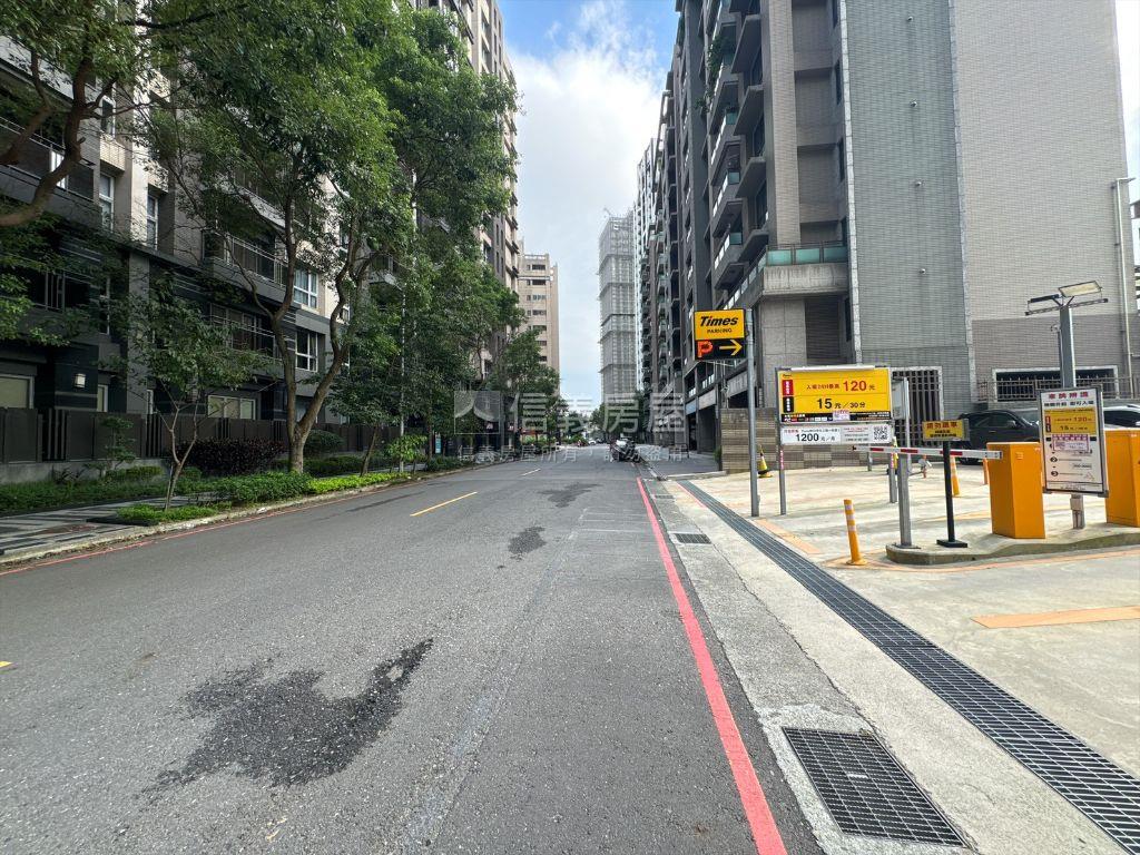 近捷運高樓精品小宅房屋室內格局與周邊環境