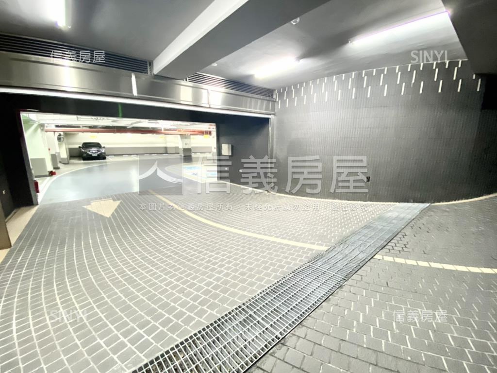璞御☀獨立產權坡平車位房屋室內格局與周邊環境