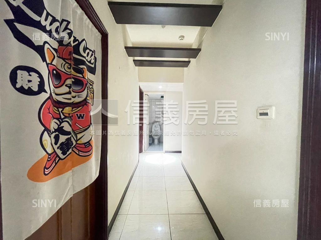 臻美近國小４房車位房屋室內格局與周邊環境