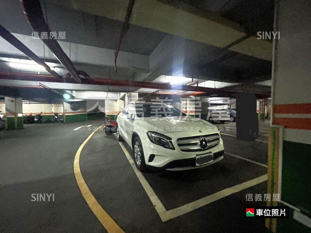 臻美近國小４房車位房屋室內格局與周邊環境