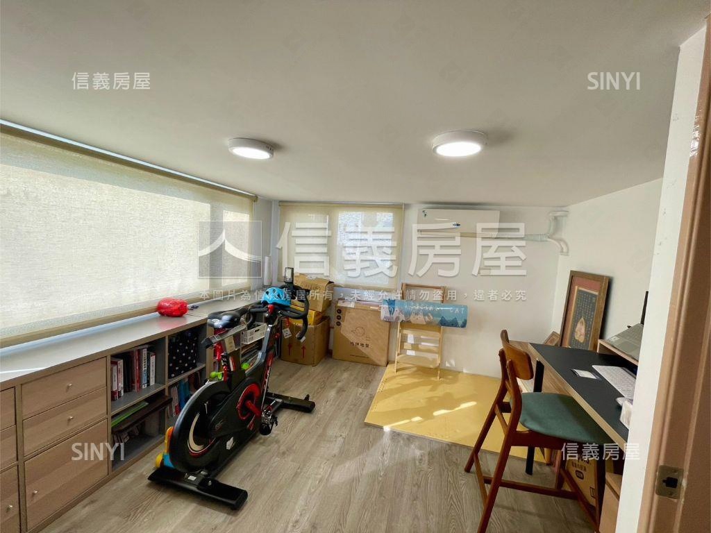 奇摩市採光質感美宅房屋室內格局與周邊環境