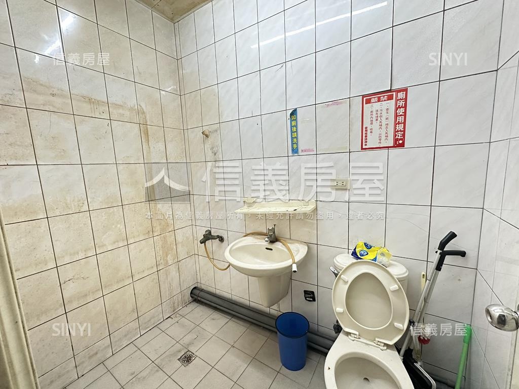 基隆廟口透天店面房屋室內格局與周邊環境