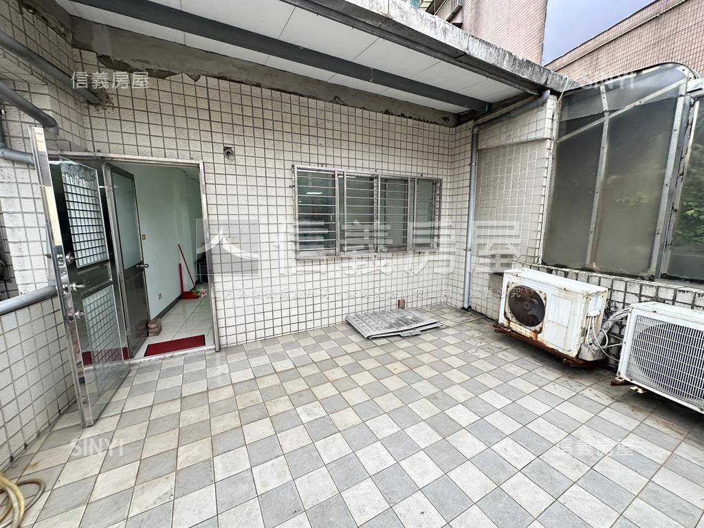 基隆廟口透天店面房屋室內格局與周邊環境