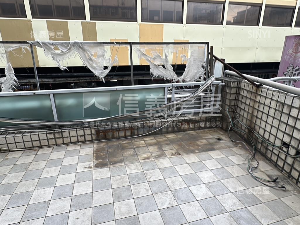 基隆廟口透天店面房屋室內格局與周邊環境