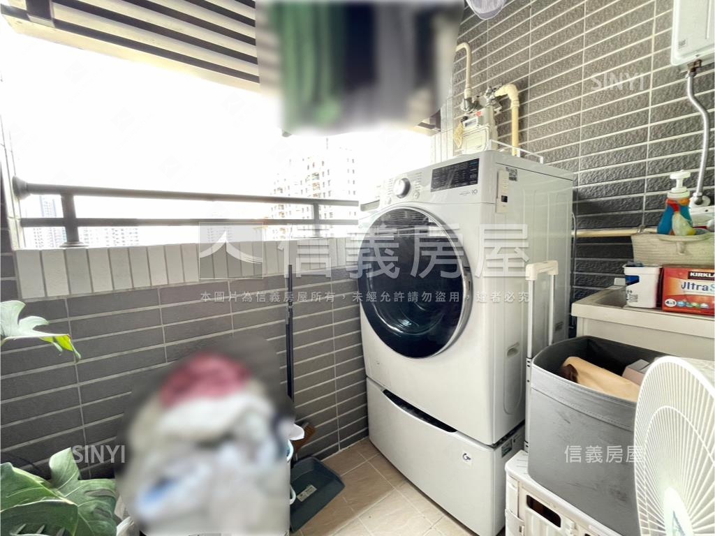 令荷園溫馨美三房車位房屋室內格局與周邊環境