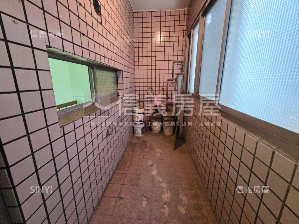 近建工商圈正路樓店房屋室內格局與周邊環境