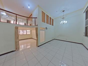 藝文特區。中正愛家。挑高