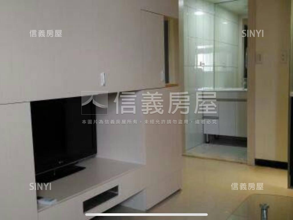 中山北路３米６電梯宅房屋室內格局與周邊環境