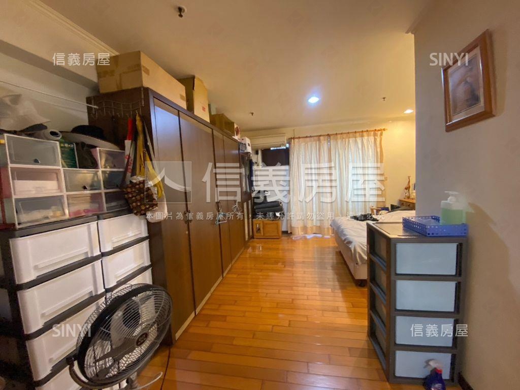 京都興大高樓美屋附平車房屋室內格局與周邊環境