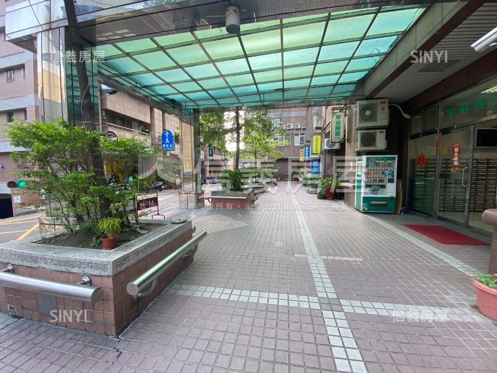 京都興大高樓美屋附平車房屋室內格局與周邊環境