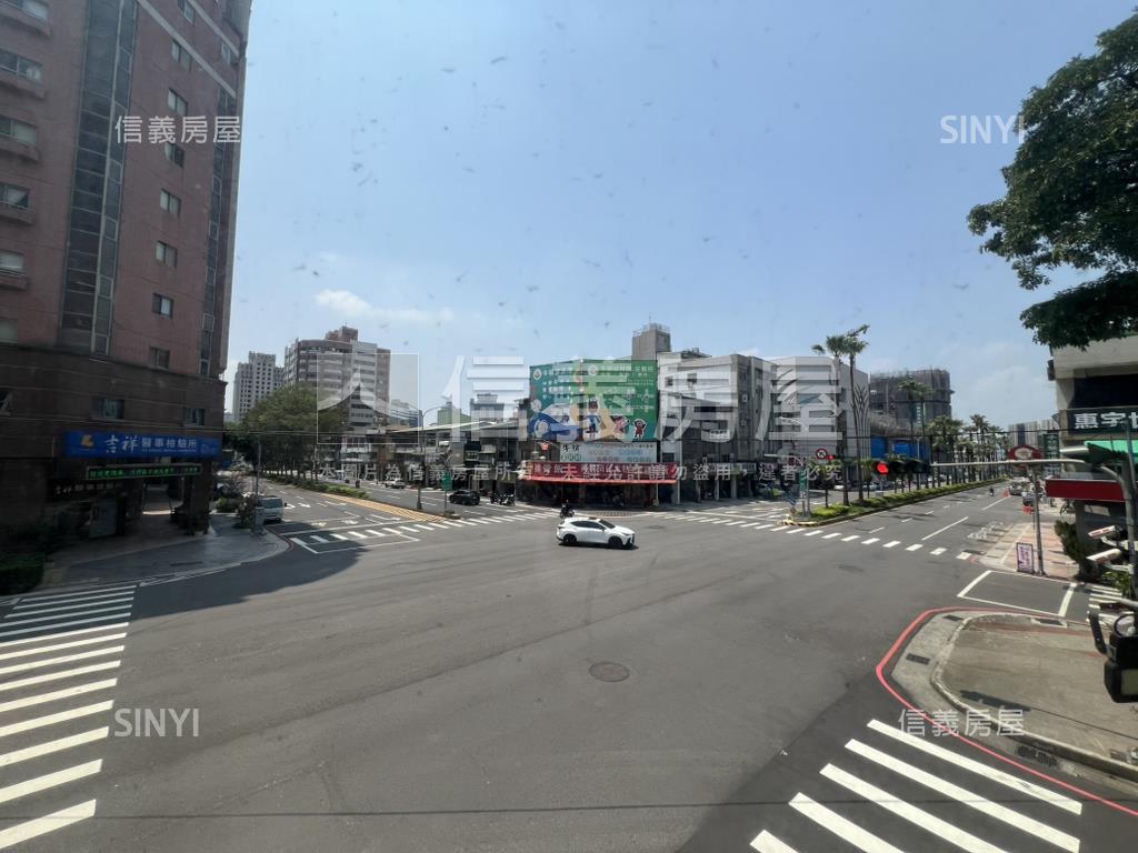 忠明忠太十字路口角間店面房屋室內格局與周邊環境