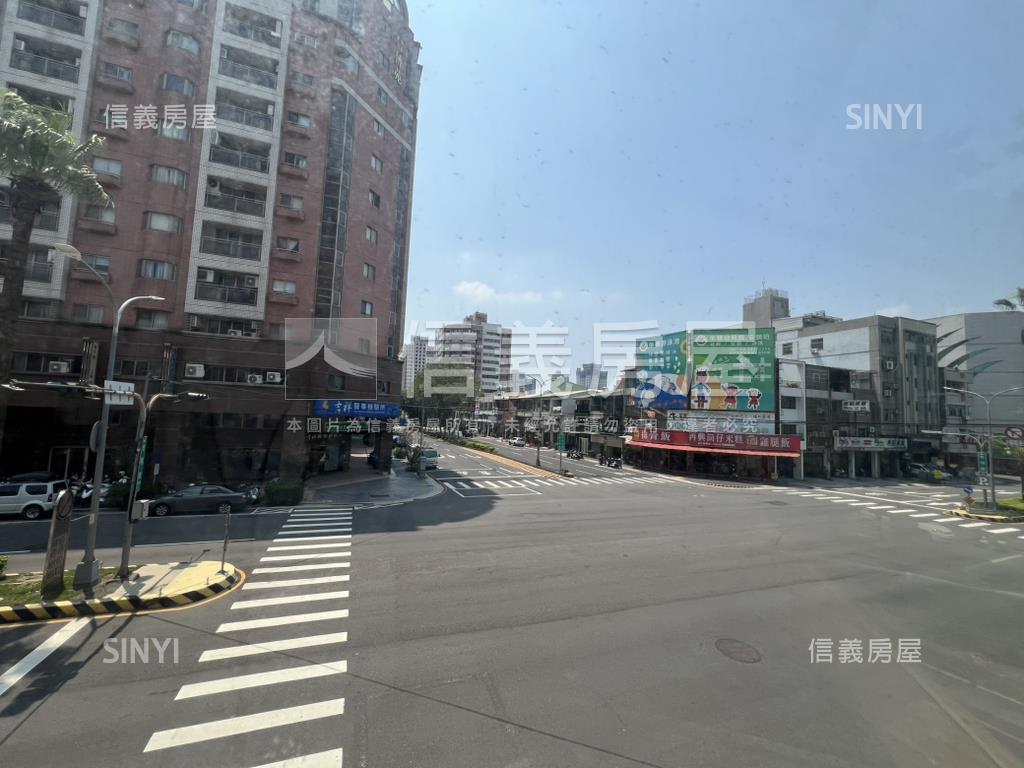 忠明忠太十字路口角間店面房屋室內格局與周邊環境