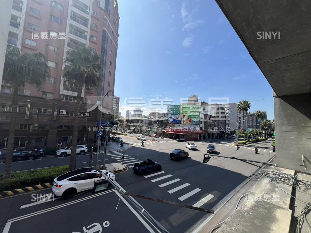 忠明忠太十字路口角間店面房屋室內格局與周邊環境