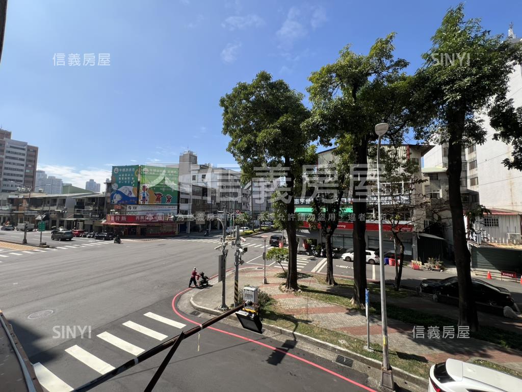 忠明忠太十字路口角間店面房屋室內格局與周邊環境