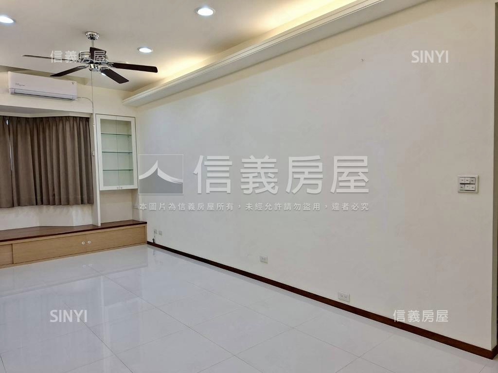 香格景觀三房有車位房屋室內格局與周邊環境