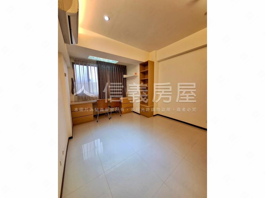 香格景觀三房有車位房屋室內格局與周邊環境