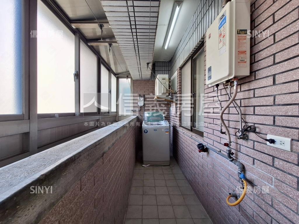 香格景觀三房有車位房屋室內格局與周邊環境