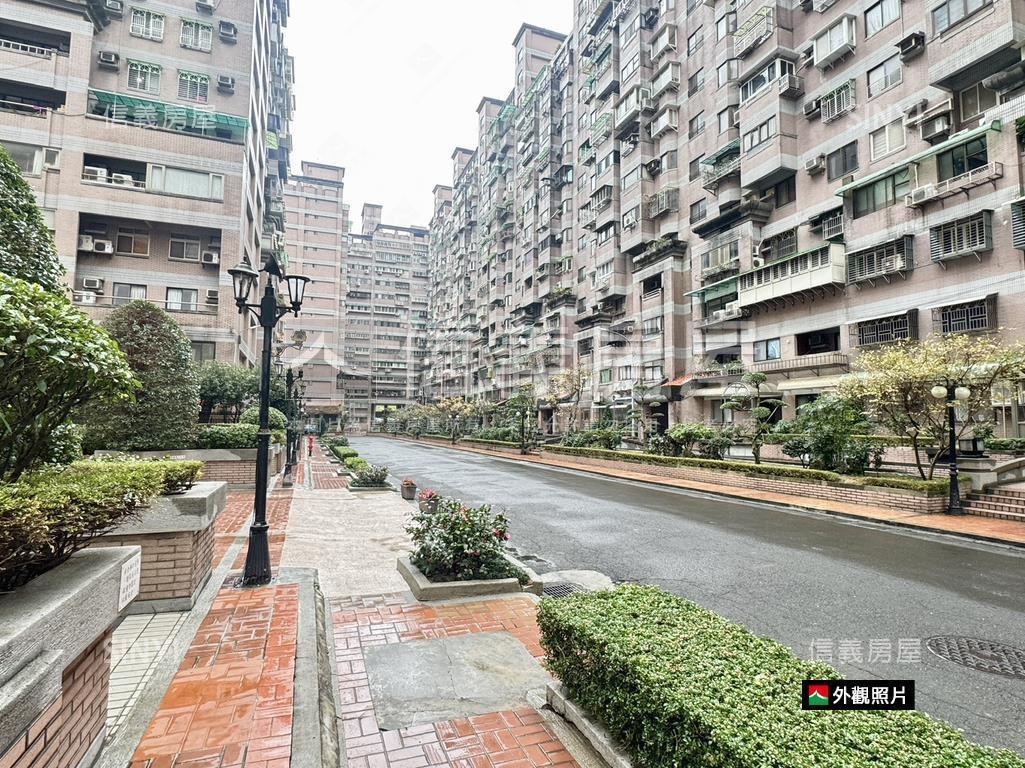 香格景觀三房有車位房屋室內格局與周邊環境