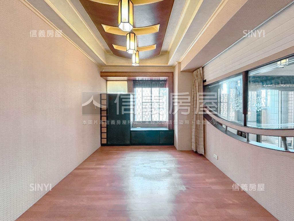 觀雲朝南景觀四房平車房屋室內格局與周邊環境
