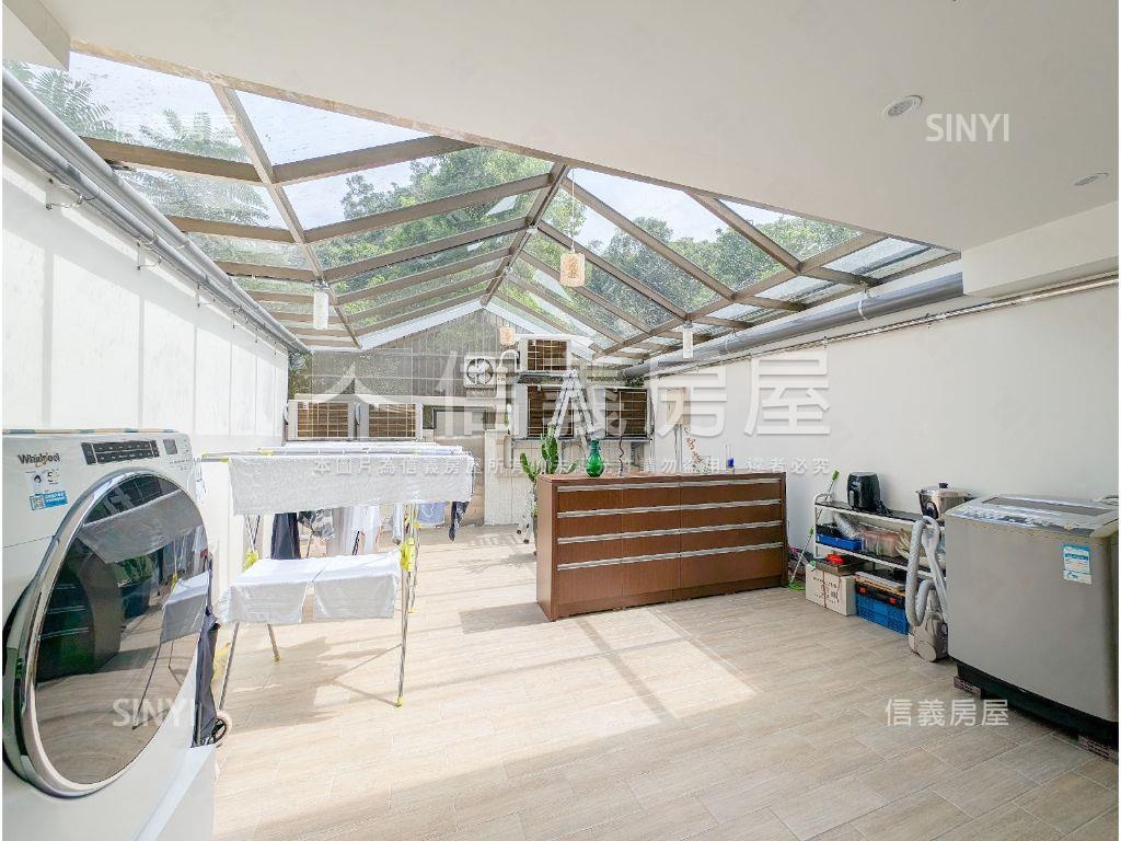 私房山景百坪大電梯別墅房屋室內格局與周邊環境