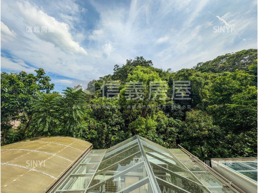 私房山景百坪大電梯別墅房屋室內格局與周邊環境