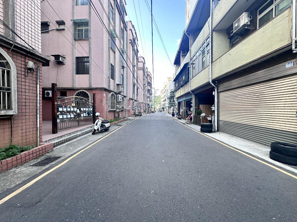 專委近竹科二期亮３房平車房屋室內格局與周邊環境