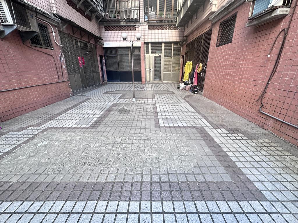 專委近竹科二期亮３房平車房屋室內格局與周邊環境