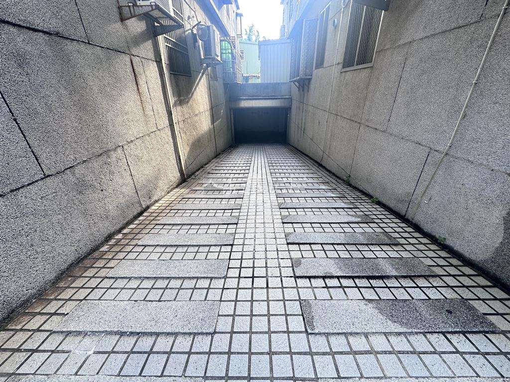 專委近竹科二期亮３房平車房屋室內格局與周邊環境