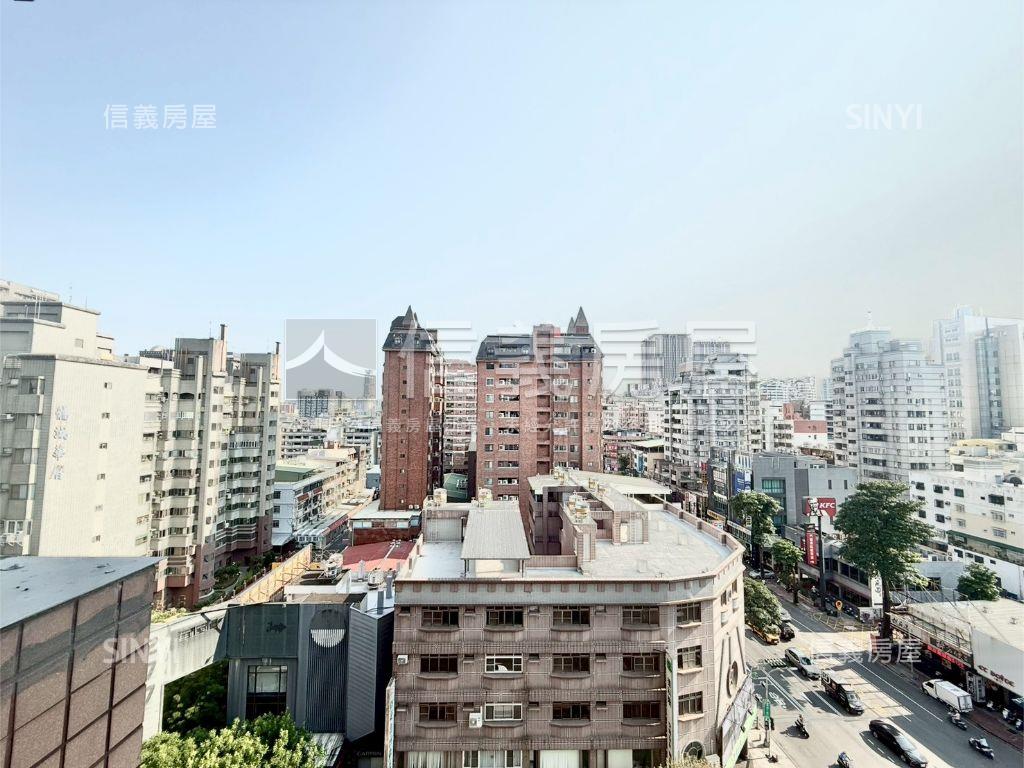 河堤Ｘ裕誠商圈大四房車位房屋室內格局與周邊環境