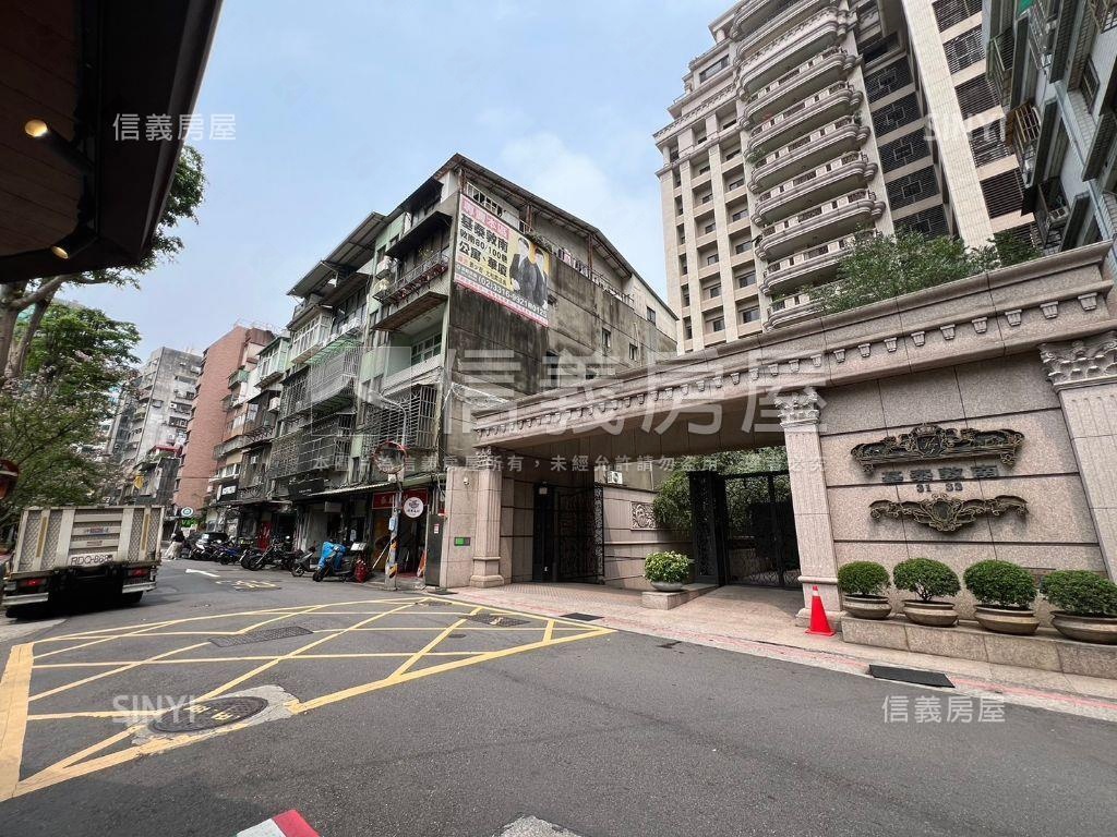 雙敦學區❀面公園黃金店面房屋室內格局與周邊環境