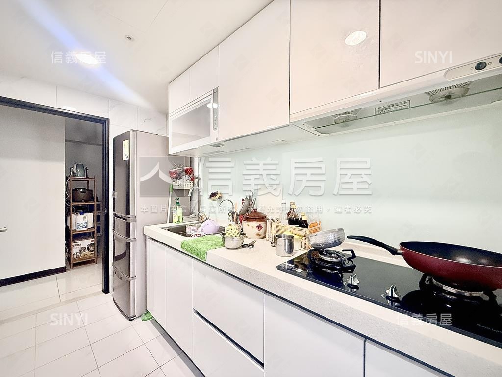 專任Ｈｉ！台北兩房＋車位房屋室內格局與周邊環境