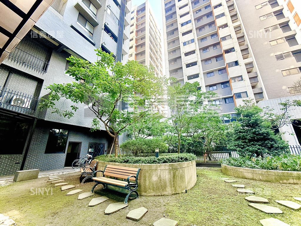 專任Ｈｉ！台北兩房＋車位房屋室內格局與周邊環境