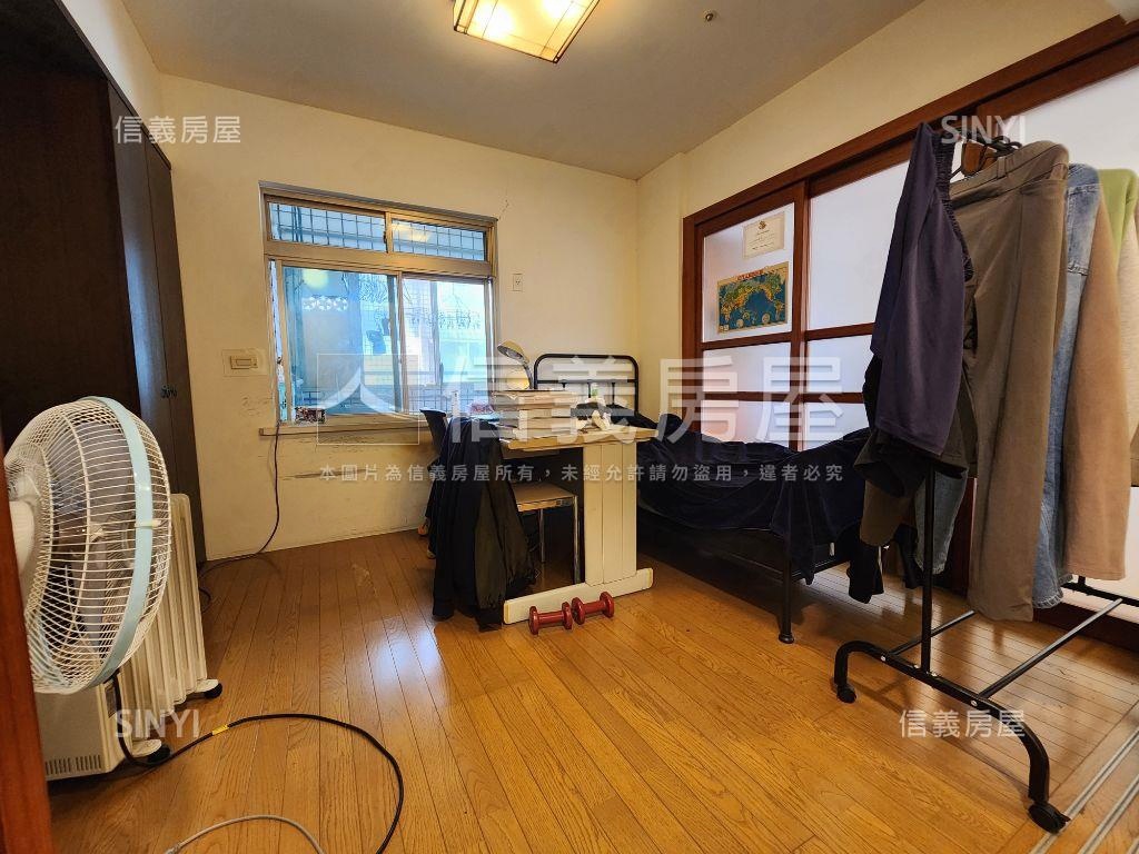 君國金庫後棟四房景觀戶房屋室內格局與周邊環境
