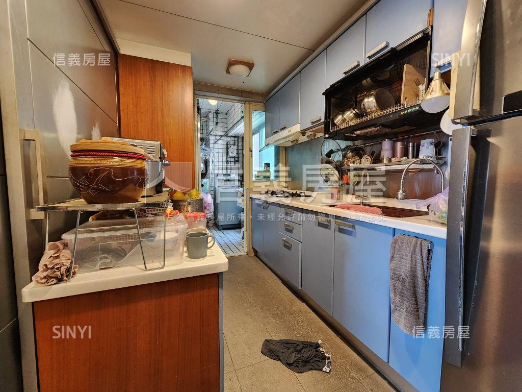 君國金庫後棟四房景觀戶房屋室內格局與周邊環境