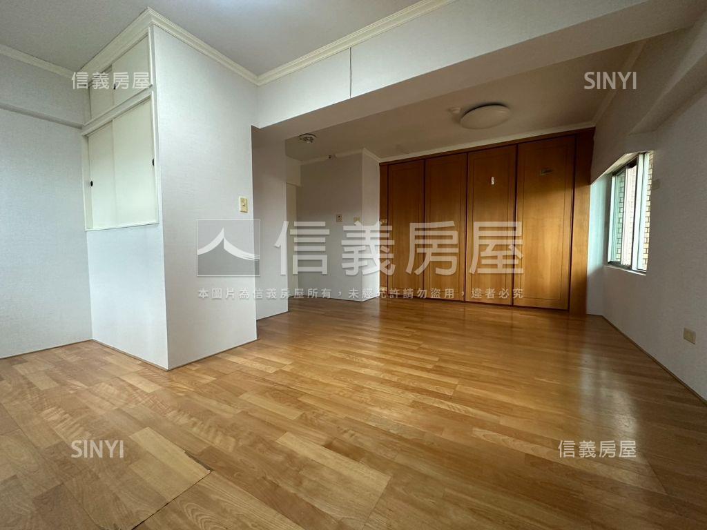 專任文林清境小資美宅房屋室內格局與周邊環境