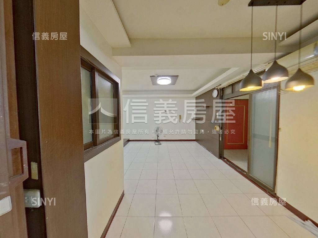 鴻圖大展首購三房房屋室內格局與周邊環境