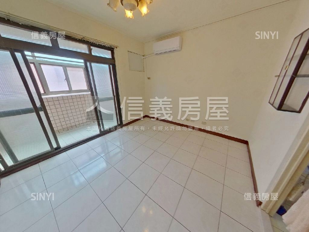 鴻圖大展首購三房房屋室內格局與周邊環境