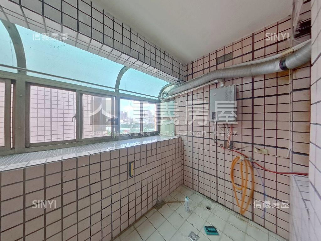 鴻圖大展首購三房房屋室內格局與周邊環境