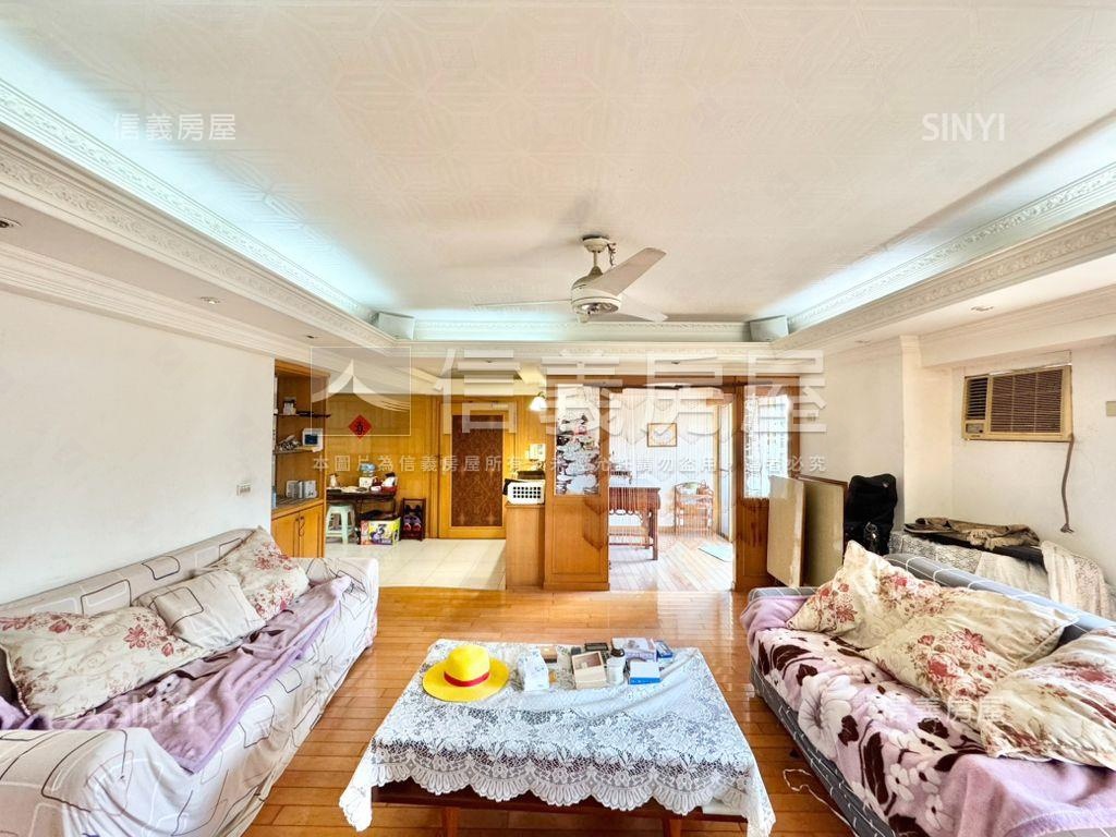 皇苑大坪數三房雙車位房屋室內格局與周邊環境