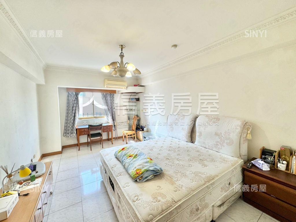 皇苑大坪數三房雙車位房屋室內格局與周邊環境