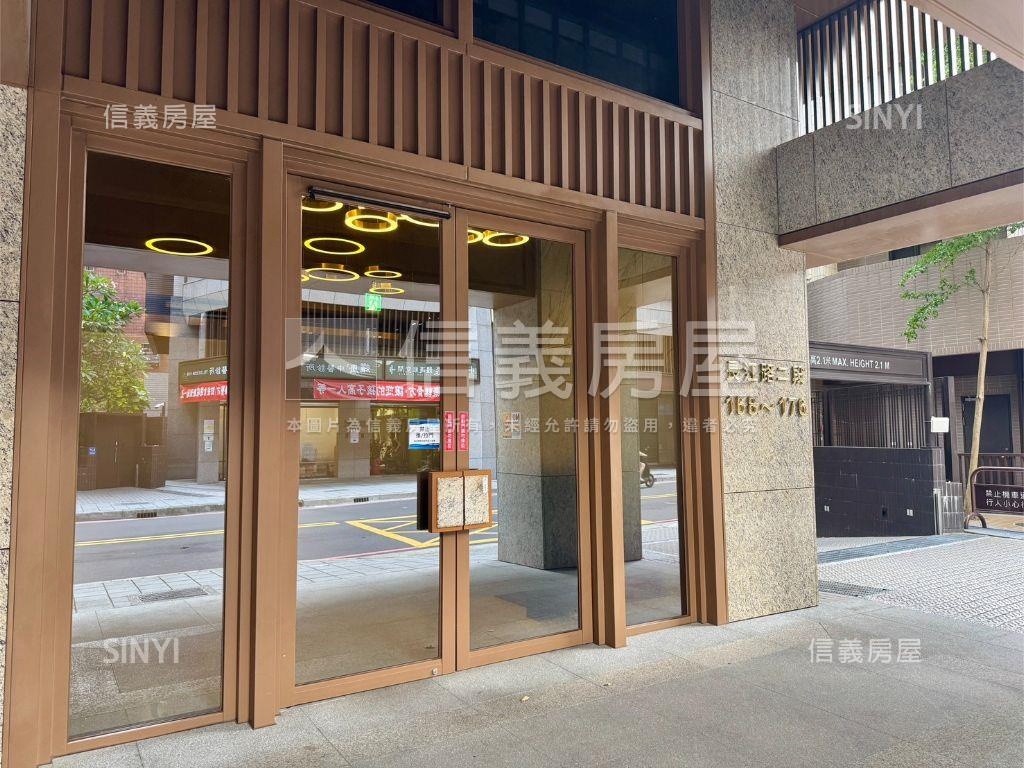 雙捷、邊間兩房衛浴開窗房屋室內格局與周邊環境