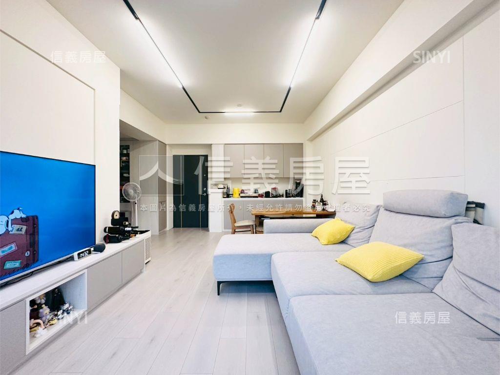 ★凡賽斯美裝潢三房車位房屋室內格局與周邊環境