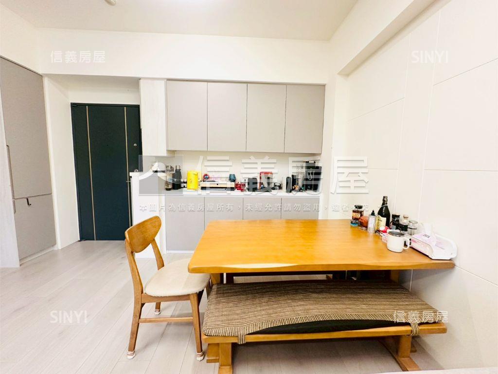 ★凡賽斯美裝潢三房車位房屋室內格局與周邊環境