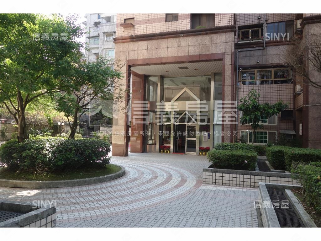 宏普天廈次頂樓稀有釋出房屋室內格局與周邊環境